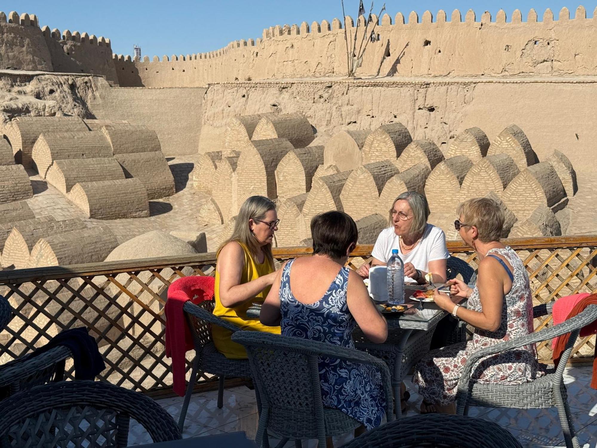 Adam-Eva Hotel Khiva ภายนอก รูปภาพ